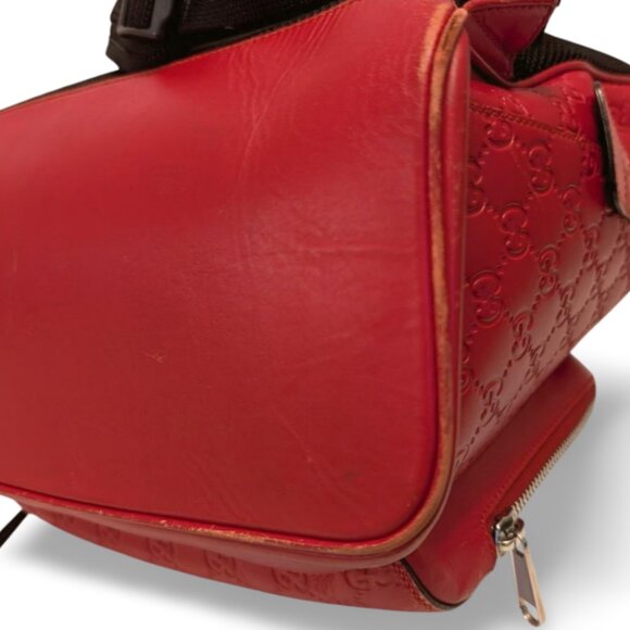 Authentic Red GUCCI Embossed Leather Backpack, Rare Red - Picture 4 of 8